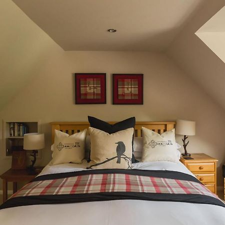 Crossroads Cottage Drumnadrochit Extérieur photo