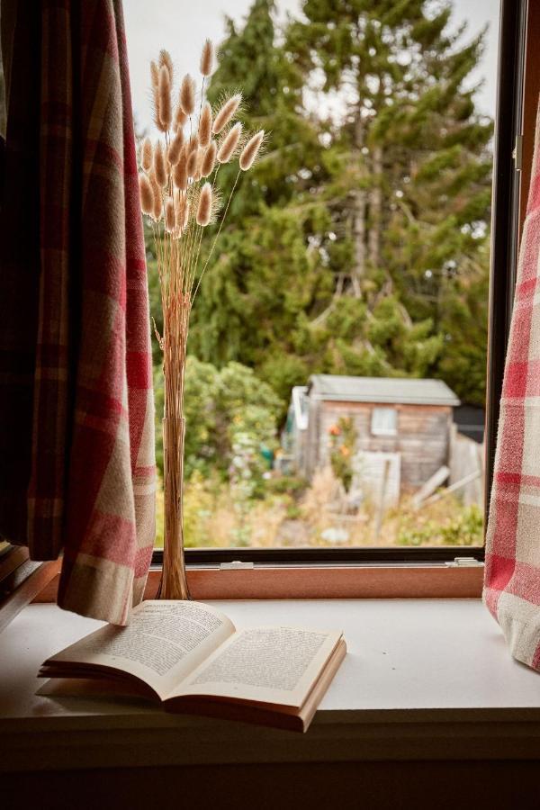 Crossroads Cottage Drumnadrochit Extérieur photo